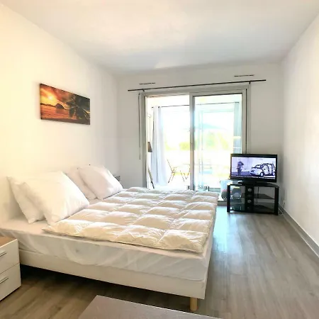 Appartement Homeplacestay Antibes